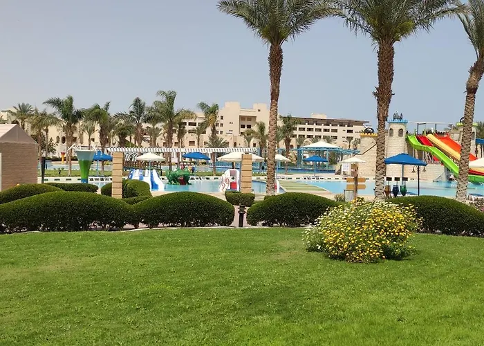 Royal Lagoons & Aqua Park Families And Couples Only Resort Hurghada