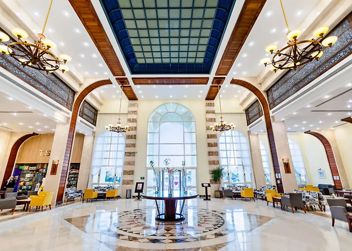 Royal Lagoons & Aqua Park Families And Couples Only 5*